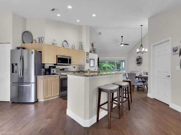 $5,400 | 5045 Cedar Springs Drive, Unit 204, Naples, FL 34110