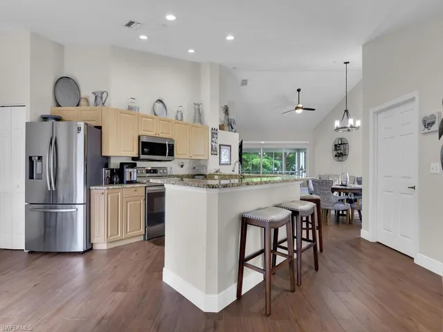 $5,400 | 5045 Cedar Springs Drive, Unit 204, Naples, FL 34110