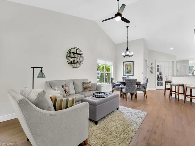 $5,400 | 5045 Cedar Springs Drive, Unit 204, Naples, FL 34110