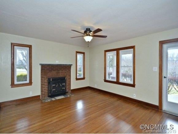 699 Justice Ridge Road Candler, NC 28715 - Photo 4 of 14 Gallery Image 4