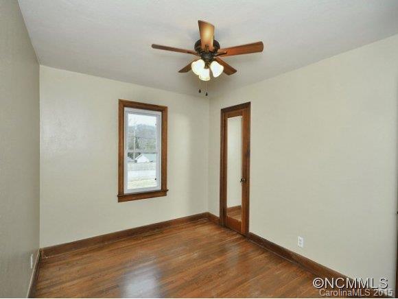 699 Justice Ridge Road Candler, NC 28715 - Photo 6 of 14 Gallery Image 6