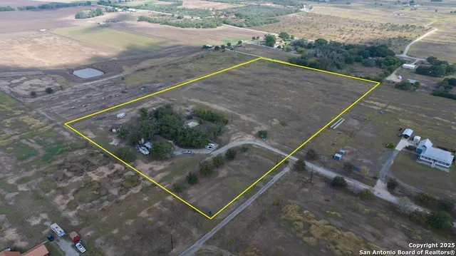 $777,019 | 3136 Bolton Road, Marion, TX 78124