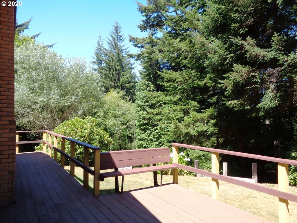 93855 Johnell Road North Bend, OR 97459 - Photo 28 of 32 Gallery Image 28