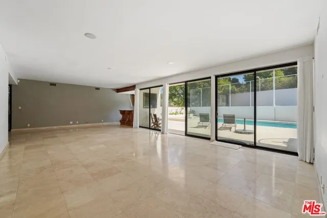 $25,000 | 15656 Crownridge Place, Sherman Oaks, CA 91403