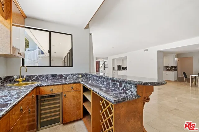 $25,000 | 15656 Crownridge Place, Sherman Oaks, CA 91403