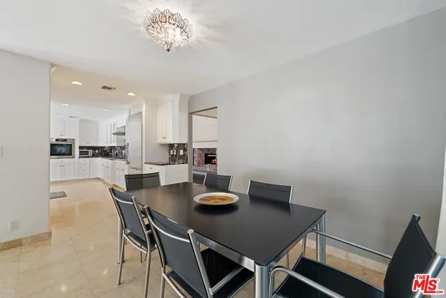 $25,000 | 15656 Crownridge Place, Sherman Oaks, CA 91403