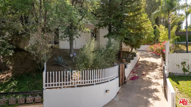 $25,000 | 15656 Crownridge Place, Sherman Oaks, CA 91403
