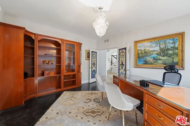 $25,000 | 15656 Crownridge Place, Sherman Oaks, CA 91403