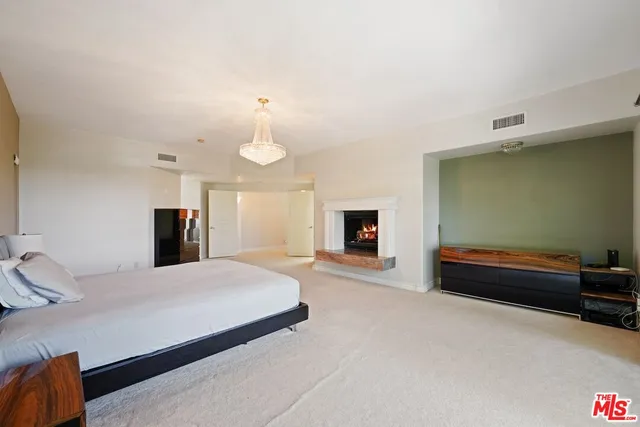 $25,000 | 15656 Crownridge Place, Sherman Oaks, CA 91403