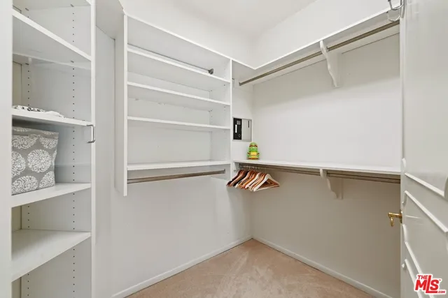 $25,000 | 15656 Crownridge Place, Sherman Oaks, CA 91403