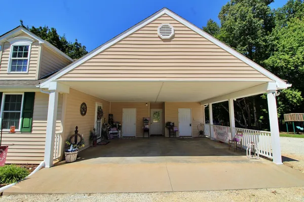 $995,000 | 1147 Union Church Road, Gladstone, VA 24553