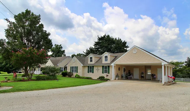 $1,100,000 | 1147 Union Church Road, Gladstone, VA 24553