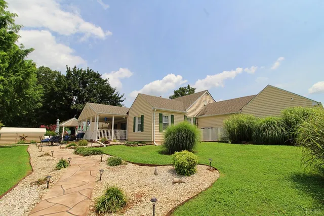 $1,100,000 | 1147 Union Church Road, Gladstone, VA 24553