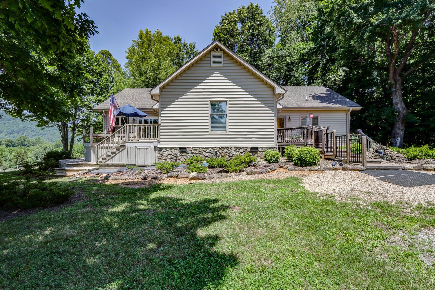 1361 Hurricane Creek Road Goode, VA 24556 - Photo 58 of 86