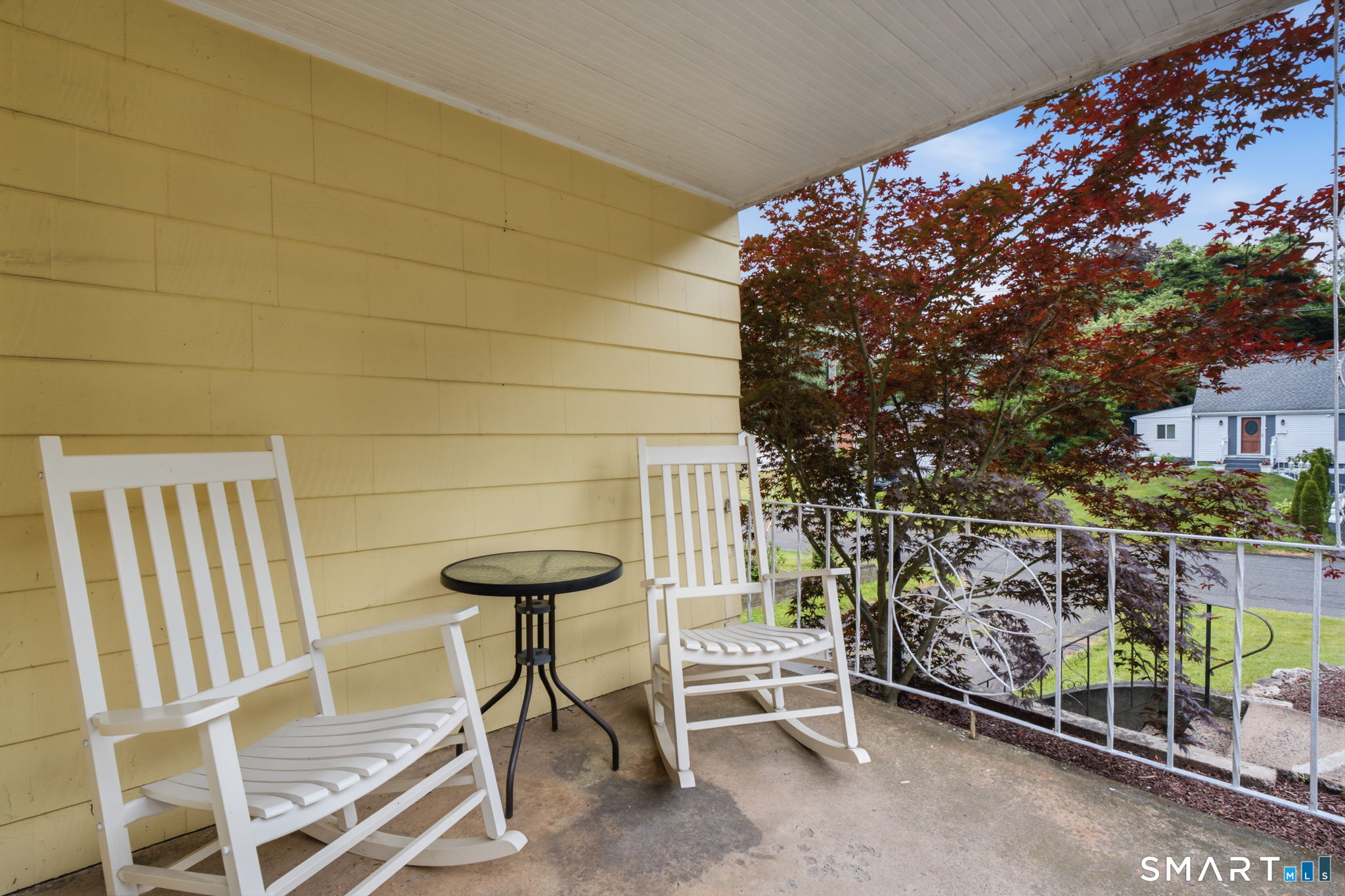 15 Scarborough Road Windsor, CT 06095 - Photo 3 of 25 Relax on the Cozy front porch