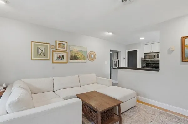 $3,000 | 36 Washington Street, Unit 3A, Boston, MA 02129