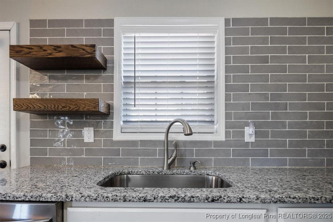 211 Chesters Road Roseboro, NC 28382 - Photo 7 of 23