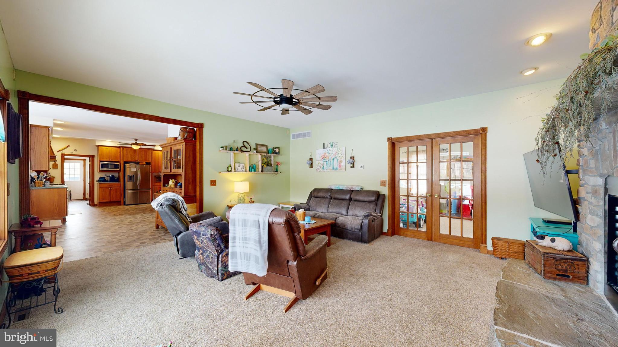 460 John Hurd Road Harrington, DE 19952 - Photo 34 of 94 Large family room