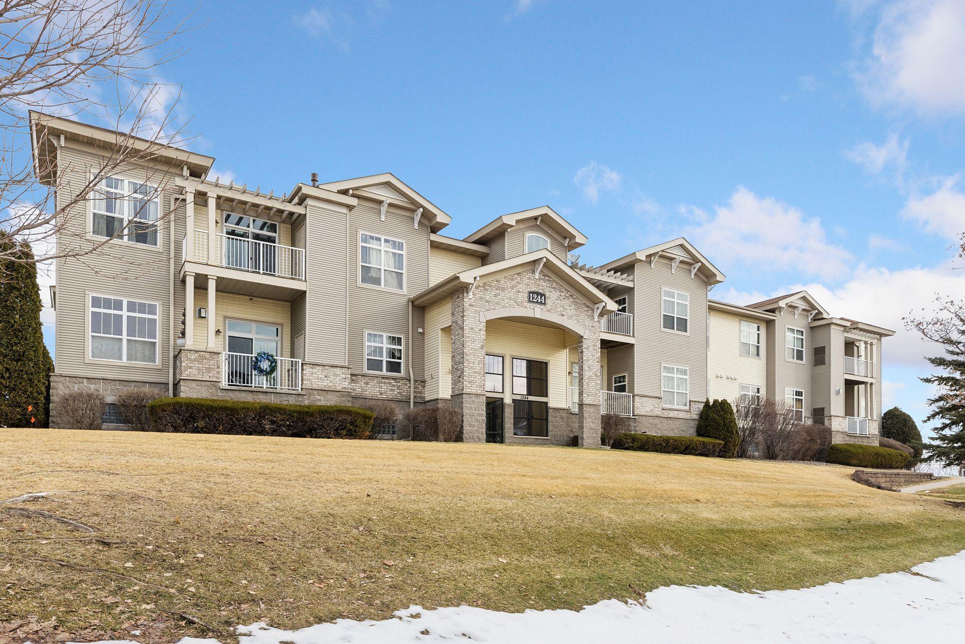 1244 County Rd D East, Unit 106 St. Paul, MN 55109 - Photo 31 of 38
