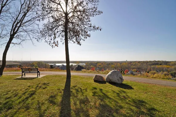 $279,900 | 1244 County Rd D East, Unit 106, Maplewood, MN 55109