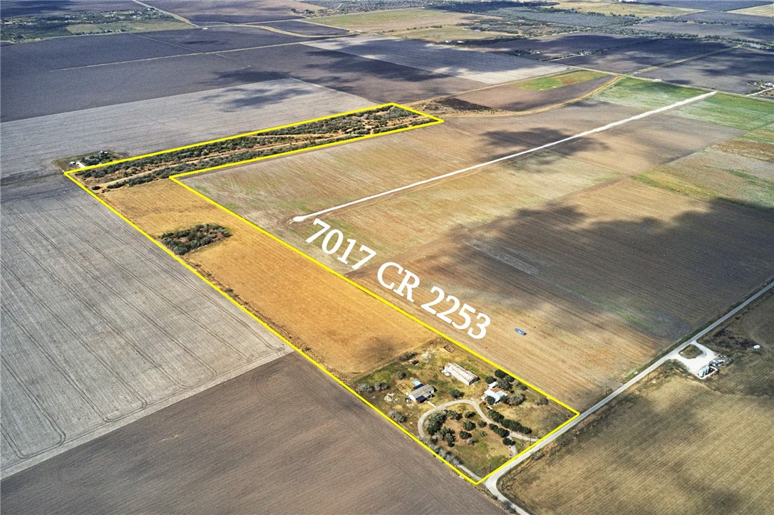 7017 County Road 2253 Odem, TX 78370 - Photo 28 of 40 a view of a tennis court