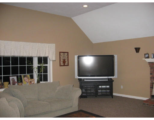 14 A Vinton Road Charlton, MA 01507 - Photo 8 of 29 Gallery Image 8