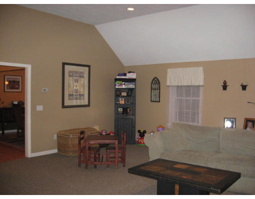 14 A Vinton Road Charlton, MA 01507 - Photo 10 of 29 Gallery Image 10