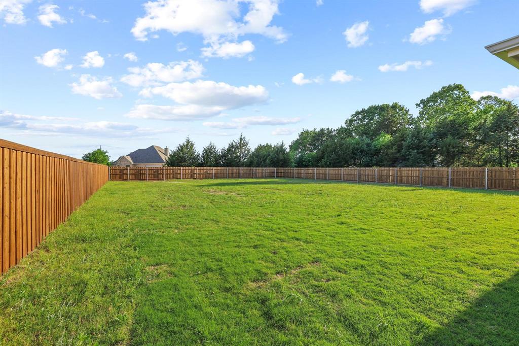 903 West Cardinal Street Ector, TX 75439 - Photo 32 of 35