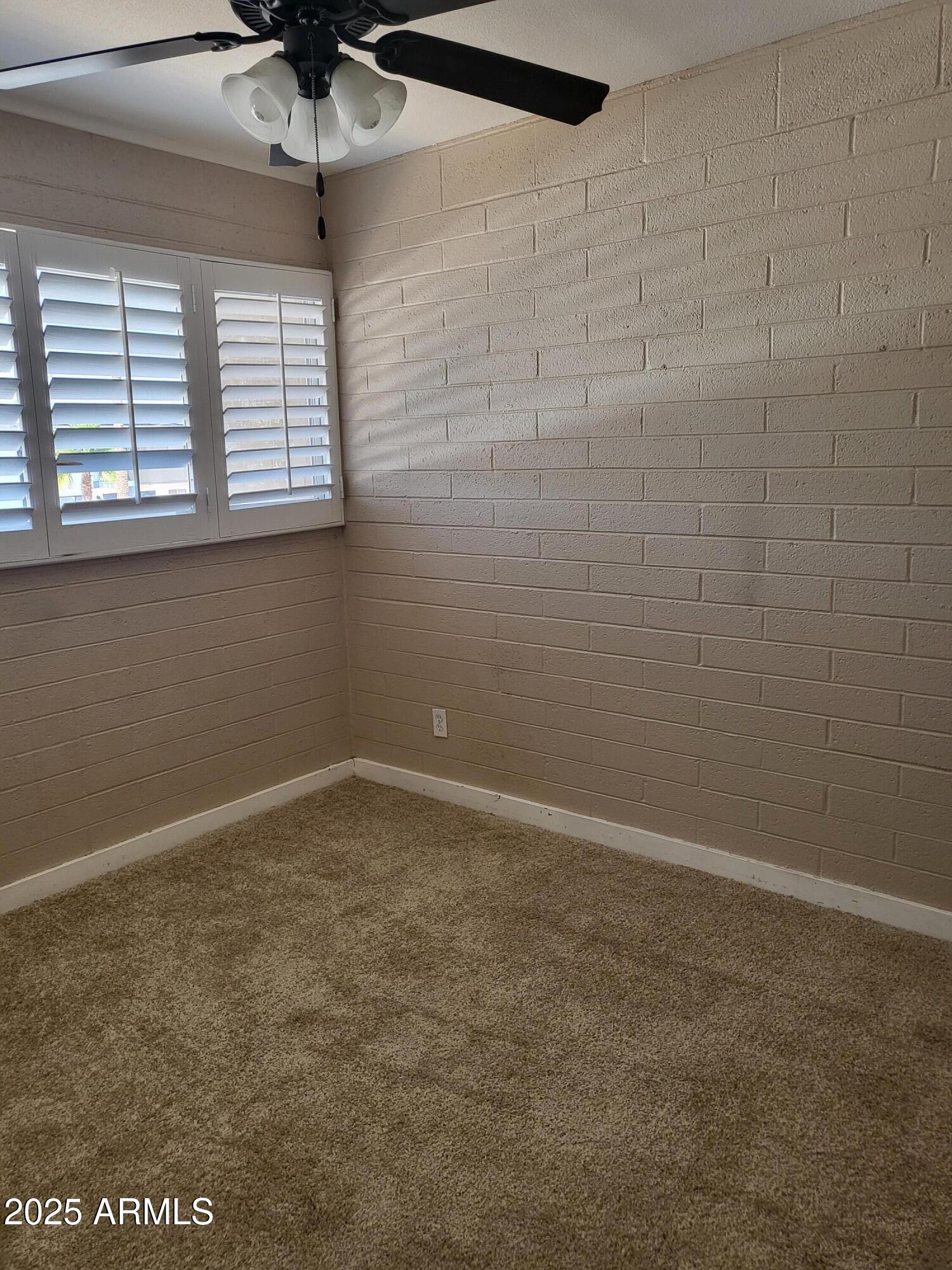 815 North Hayden Road, Unit A204 Scottsdale, AZ 85257 - Photo 13 of 27 a view of an empty room with a window