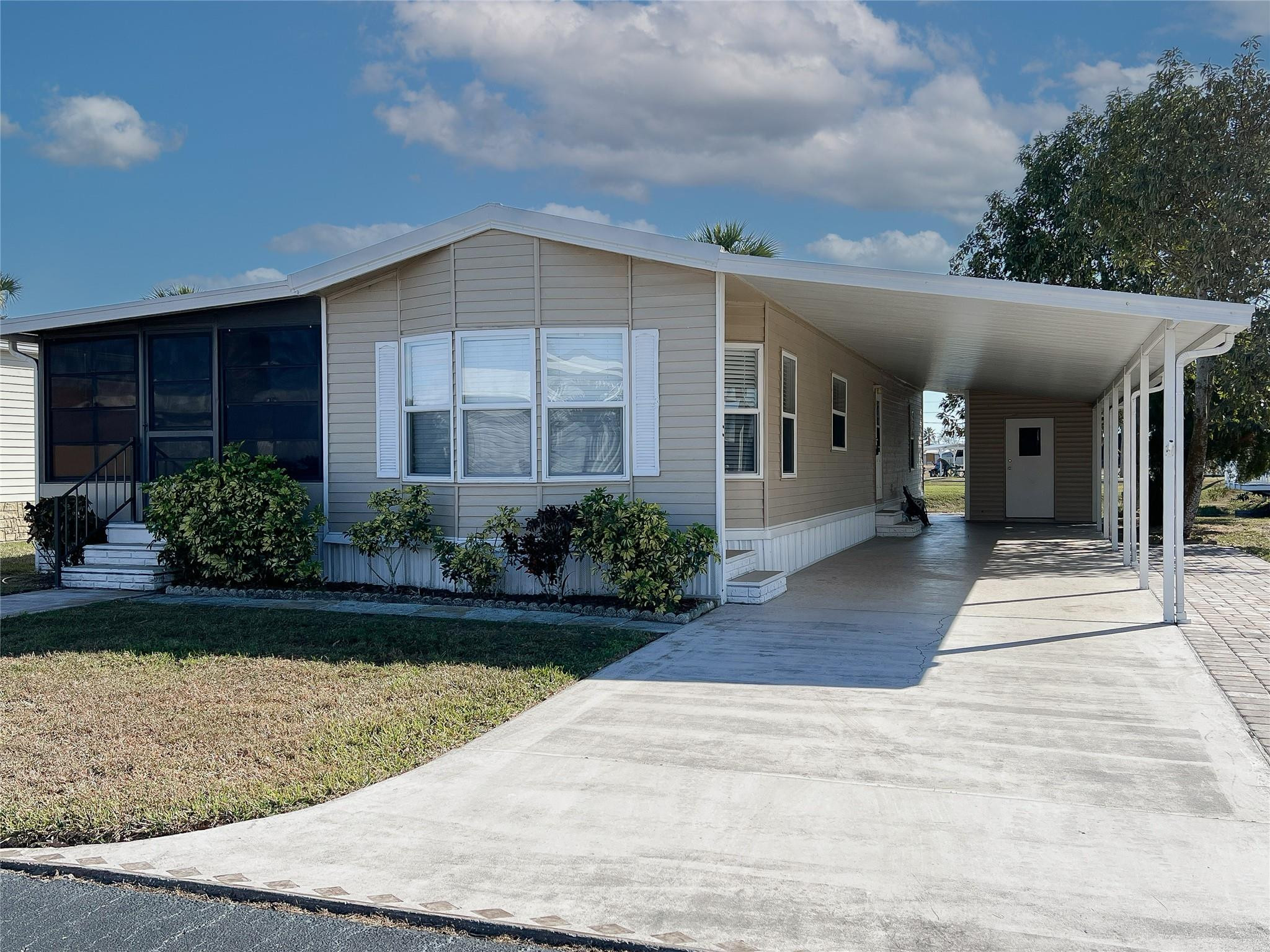 1601 Highway 441, Unit 3 Okeechobee, FL 34974 - Photo 2 of 17 Photo 2