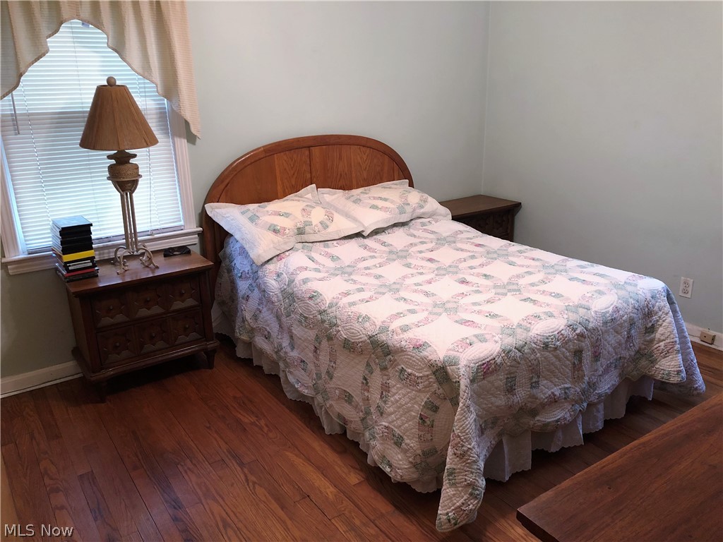 1282 Sunset Road Cleveland, OH 44124 - Photo 9 of 21