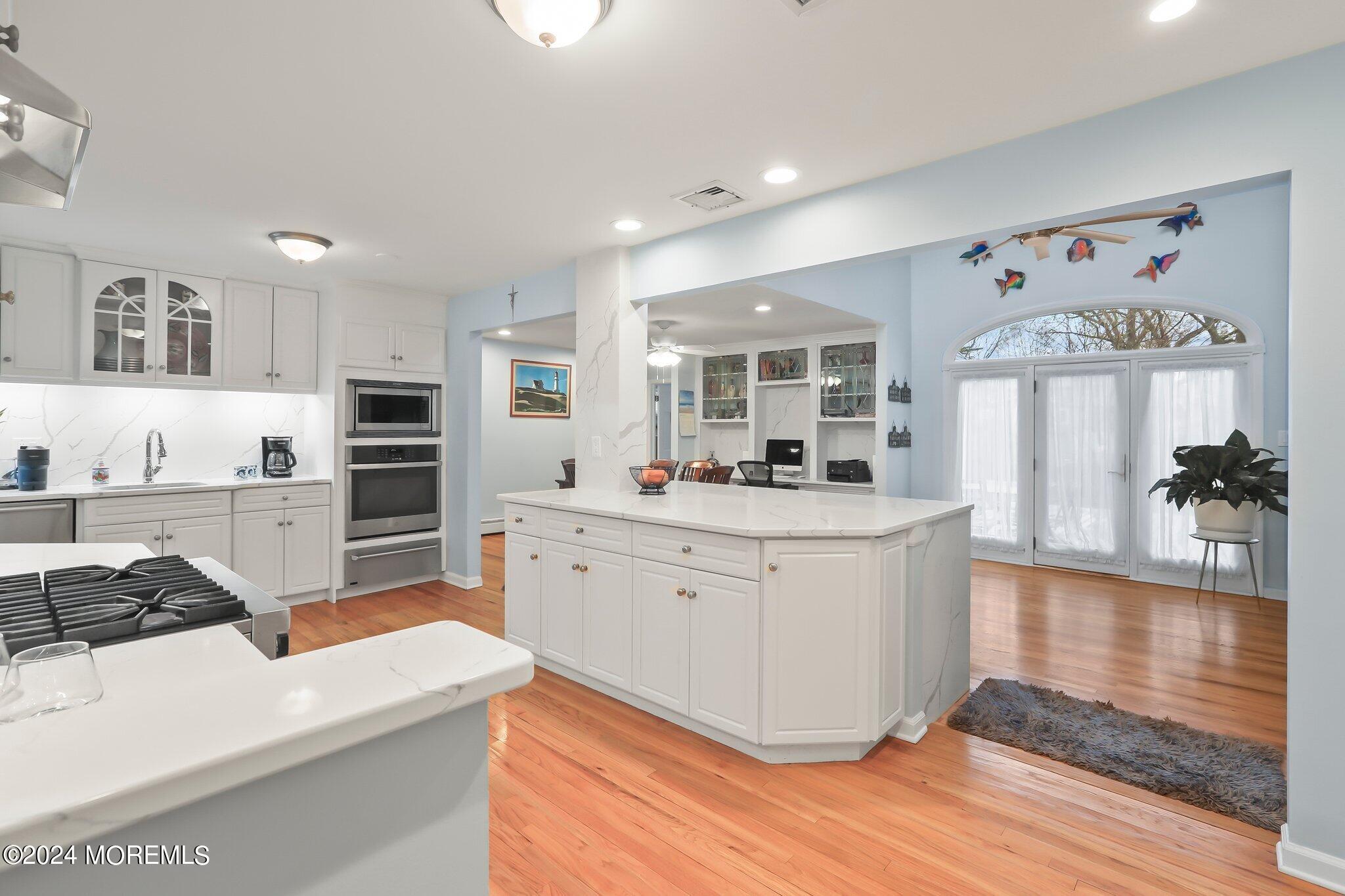 154 Garden Road Shrewsbury, NJ 07702 - Photo 16 of 64 11-web-or-mls-5W5A9618