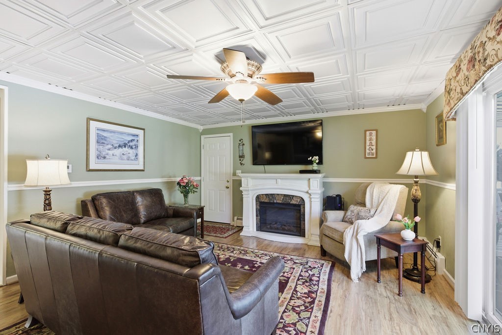 7454 Thunderbird Road Clay, NY 13088 - Photo 11 of 48 Living.