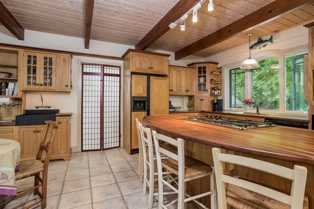 174 Mendell Road Rochester, MA 02770 - Photo 10 of 28 Gallery Image 10
