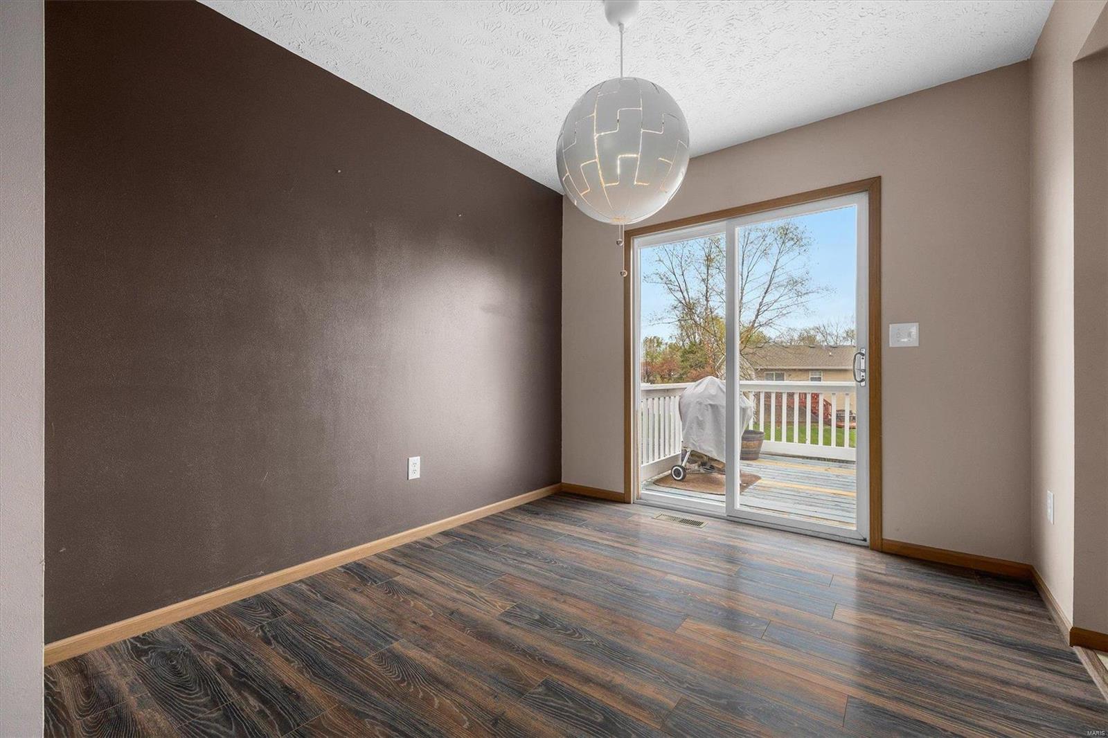 733 Copper Line Road Maryville, IL 62062 - Photo 9 of 33 Gallery Image 9