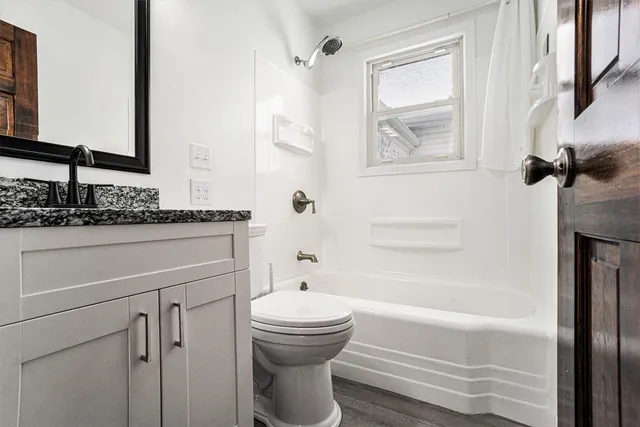 $232,000 | 328 Buchanan Avenue, Kalamazoo, MI 49001