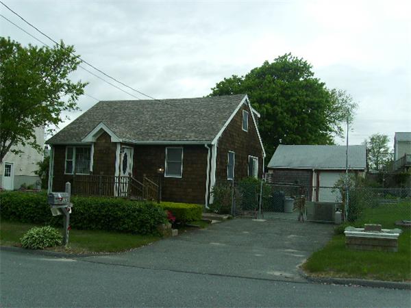 12 Jerusalem Road Fairhaven, MA 02719 - Photo 1 of 7 Gallery Image 1