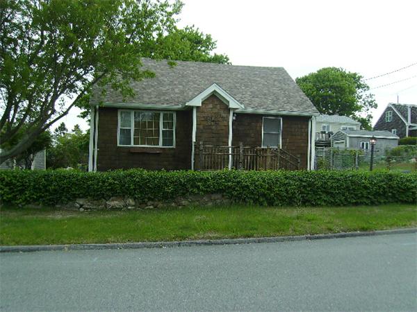 12 Jerusalem Road Fairhaven, MA 02719 - Photo 2 of 7 Gallery Image 2