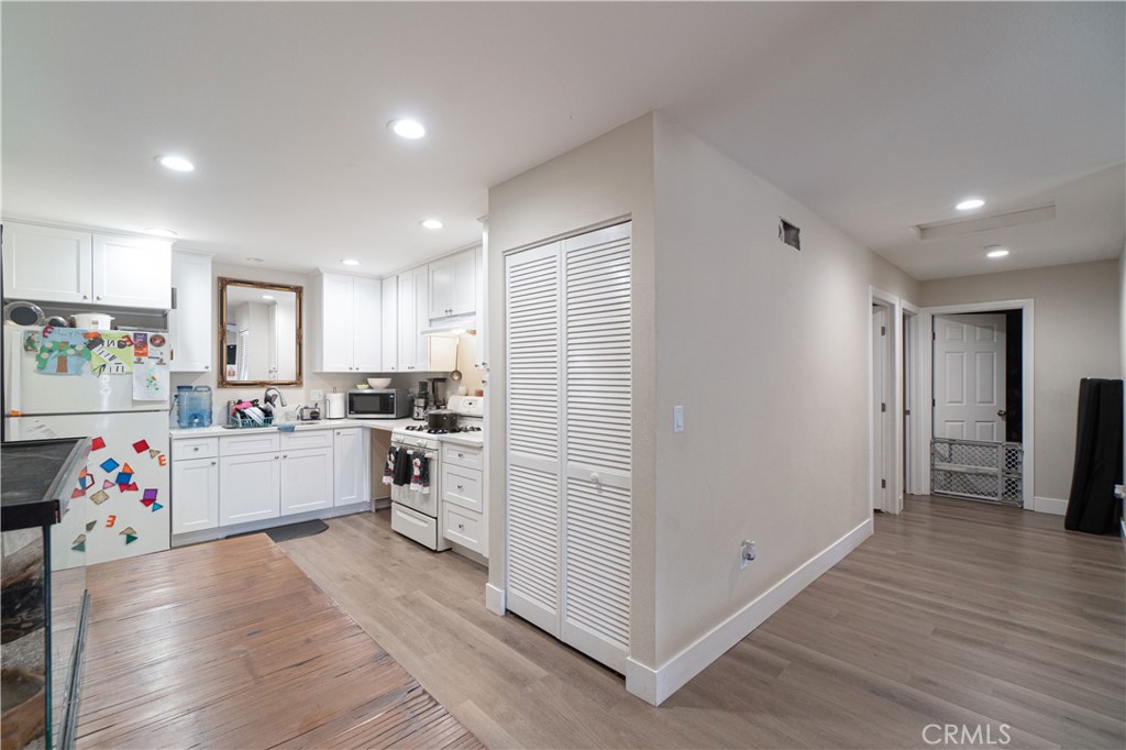 9324 Mandale Street Bellflower, CA 90706 - Photo 17 of 38