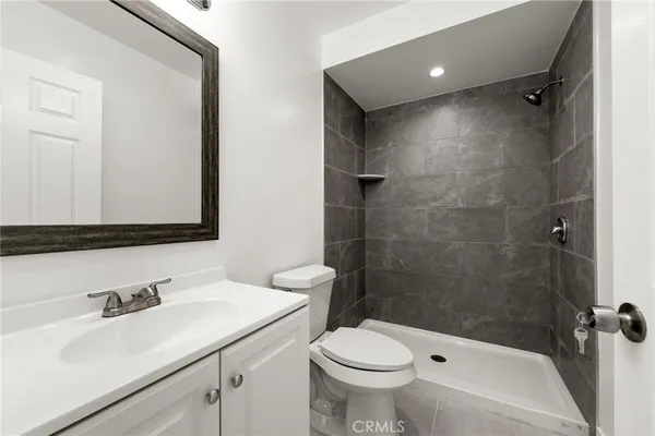 $1,599,900 | 9324 Mandale Street, Bellflower, CA 90706