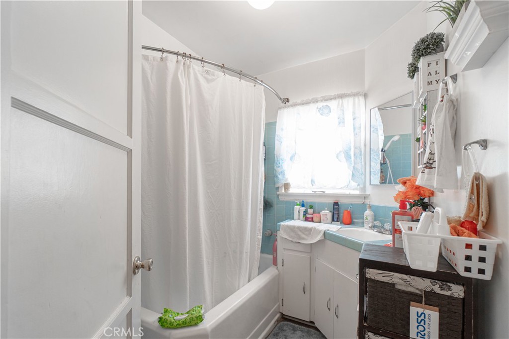 9324 Mandale Street Bellflower, CA 90706 - Photo 8 of 38