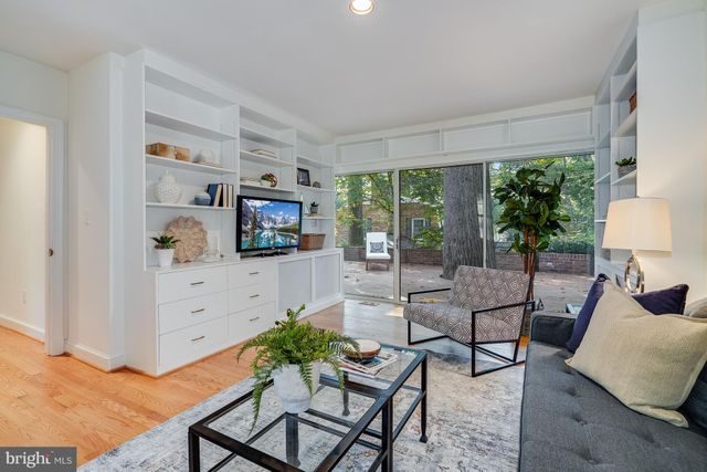 $1,500,000 | 5107 Duvall Drive, Bethesda, MD 20816