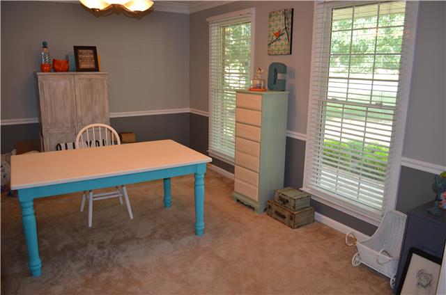 628 Cornwall Road Clarksville, TN 37043 - Photo 15 of 20 Office sitting area currently used as a playroom
