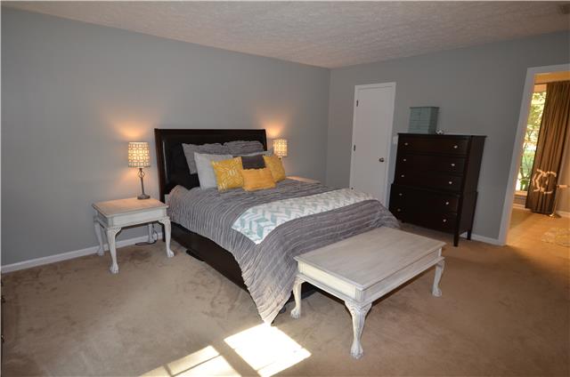 628 Cornwall Road Clarksville, TN 37043 - Photo 16 of 20 Master Suite on Main Level