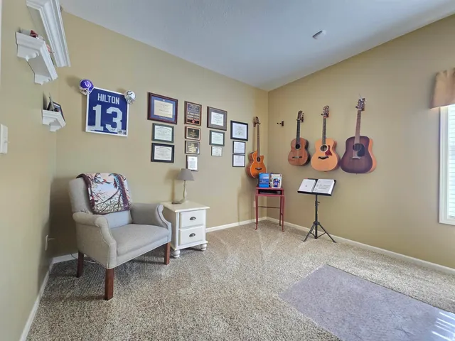 $239,900 | 2540 South Jarr Street, Albion, IN 46701