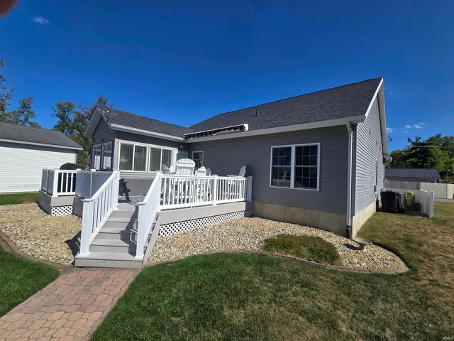 $239,900 | 2540 South Jarr Street, Albion, IN 46701