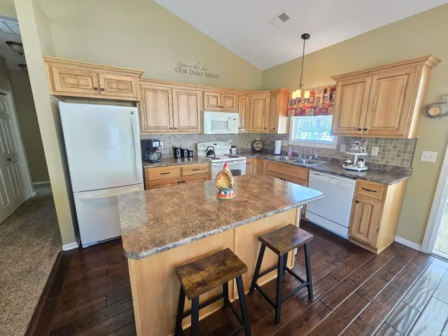 $239,900 | 2540 South Jarr Street, Albion, IN 46701