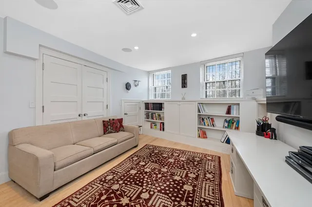$5,295,000 | 20 David G Mugar Way, Boston, MA 02114