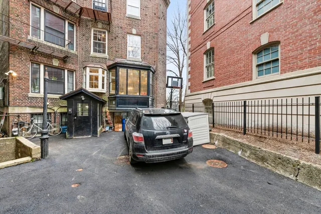 $5,295,000 | 20 David G Mugar Way, Boston, MA 02114