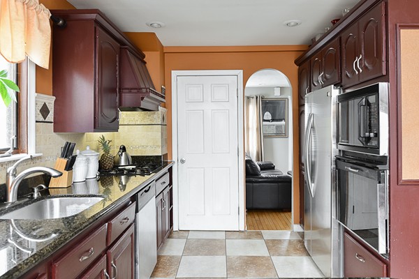 22 Holbrook Road Weymouth, MA 02191 - Photo 12 of 28 Gallery Image 12